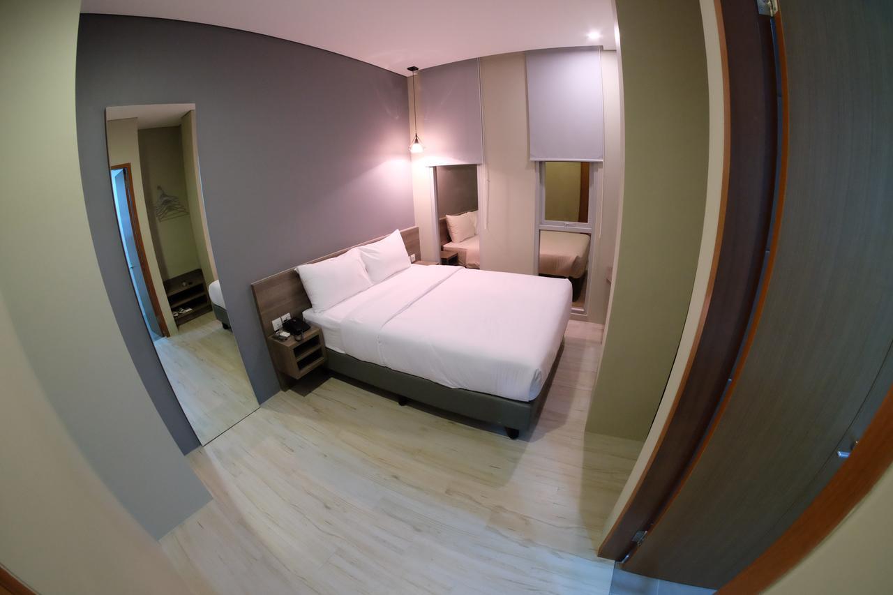 U Stay Hotel Tebet Jakarta Exterior foto